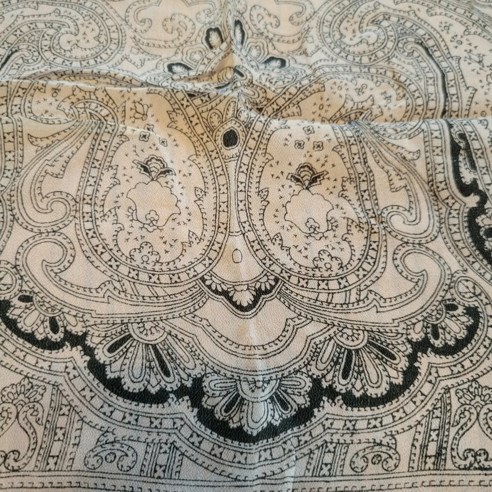 Vintage Scarf ~ Black & Cream Tone Paisley ~ Retro ~ Blemishes FINAL PRICE